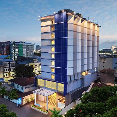 Aston Inn Pantai Losari Makassar Luaran gambar