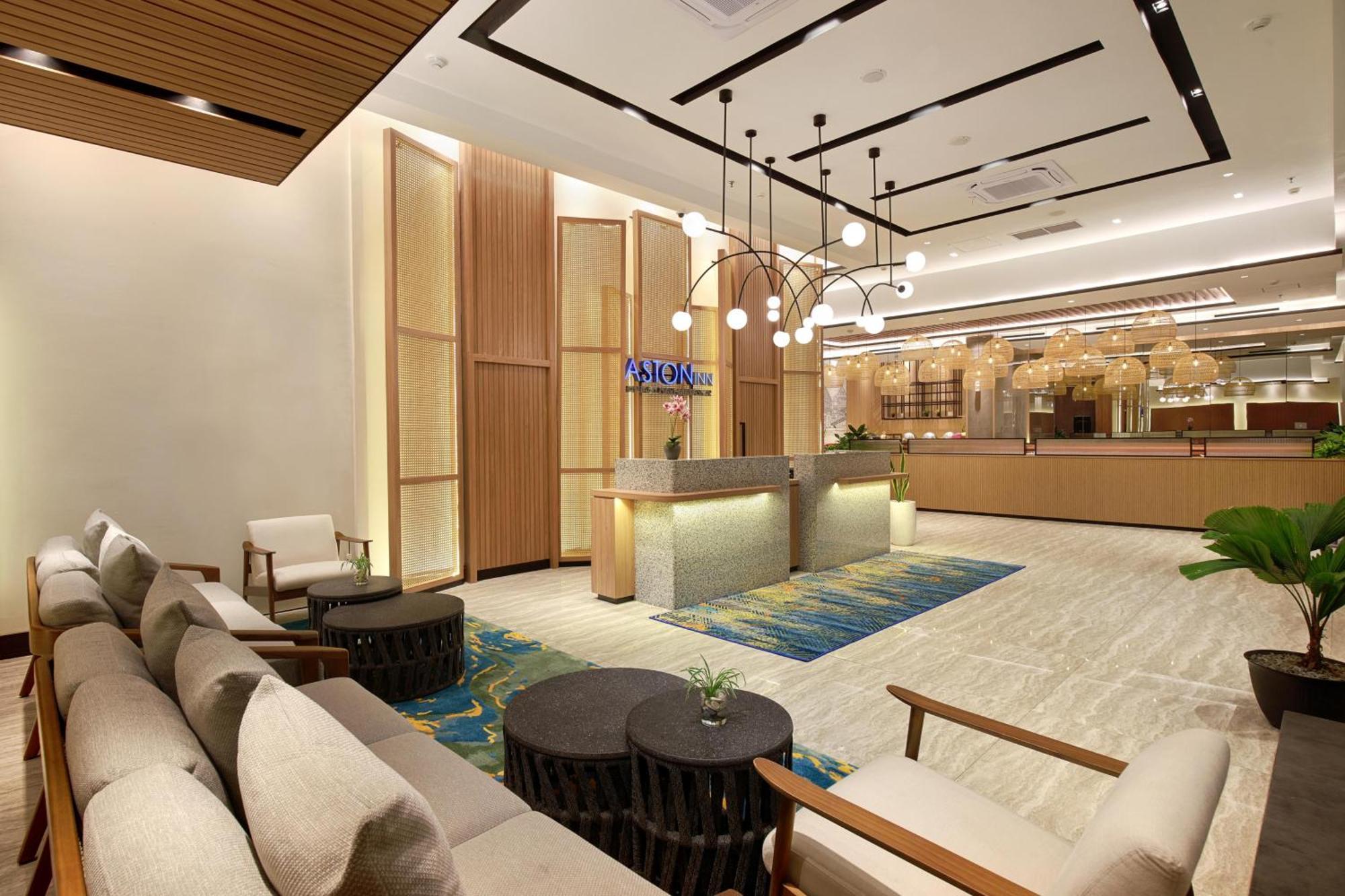 Aston Inn Pantai Losari Makassar Luaran gambar